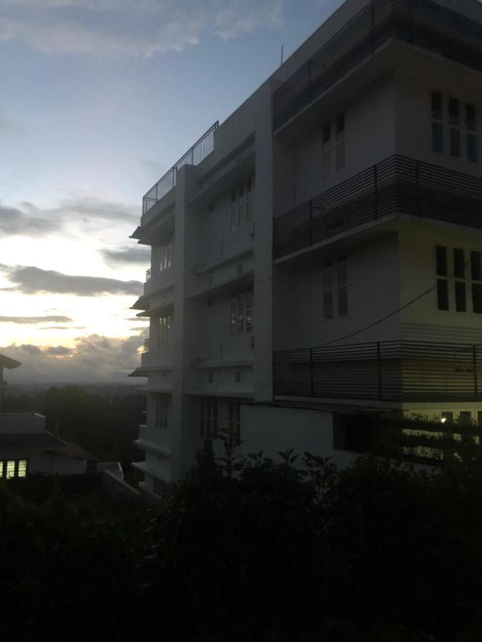 Raveendra Inn Kalpetta Exterior foto