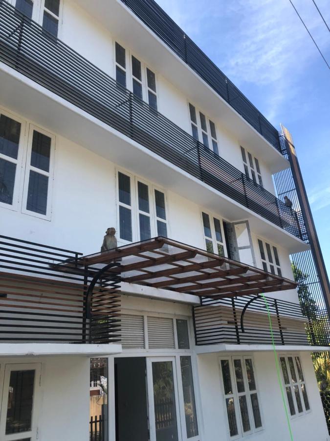 Raveendra Inn Kalpetta Exterior foto